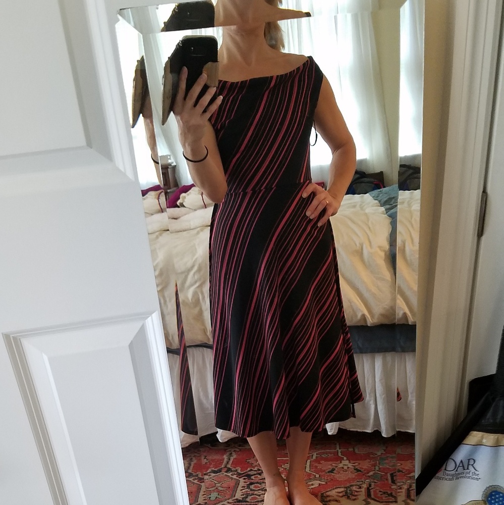 Dress - Picture 3 of 5